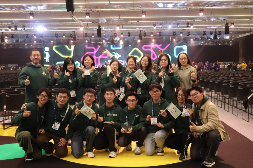 中心助力浙大学子在第二十届国际基因工程机器大赛中再创佳绩